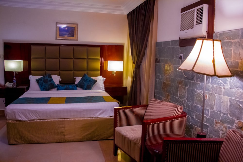 de rembrandt hotels and suites
