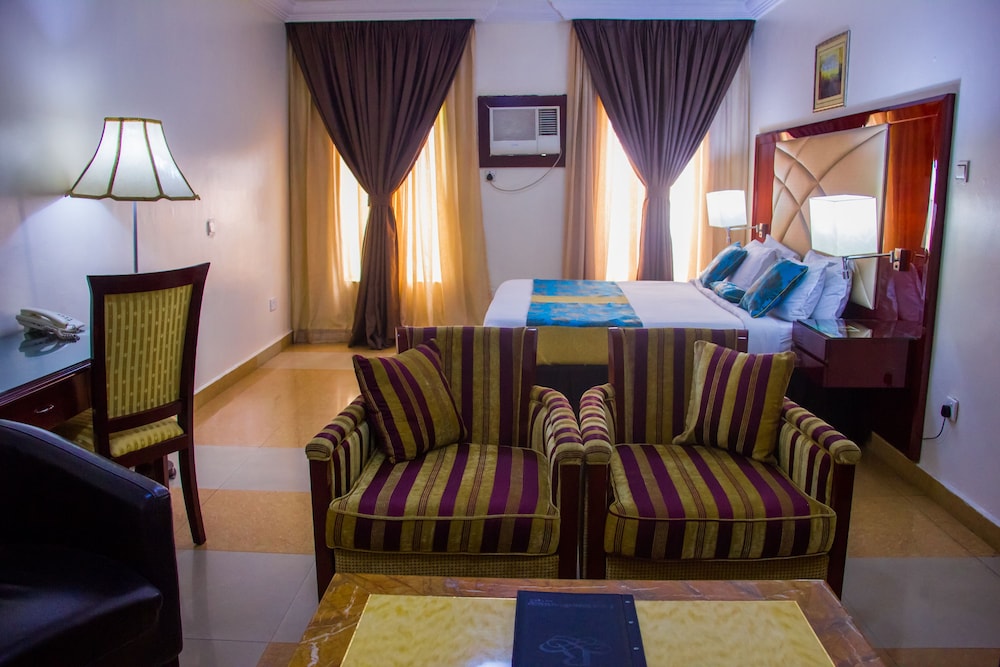 de rembrandt hotels and suites