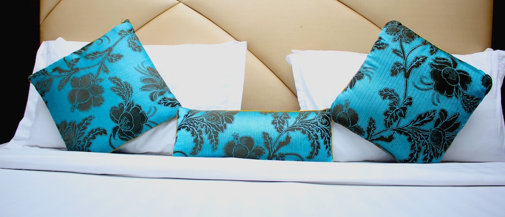 de rembrandt hotels and suites