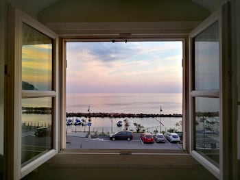 moneglia