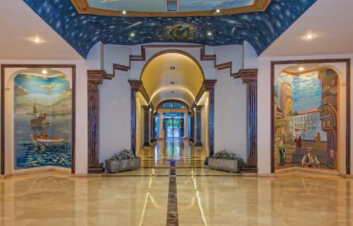 Antalya Adonis Hotel,Lara>>Antalya,4 star