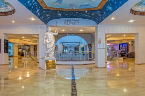 Antalya Adonis Hotel,Lara>>Antalya,4 star