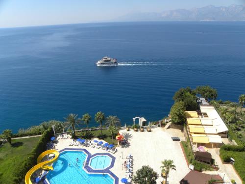 Antalya Adonis Hotel,Lara>>Antalya,4 star