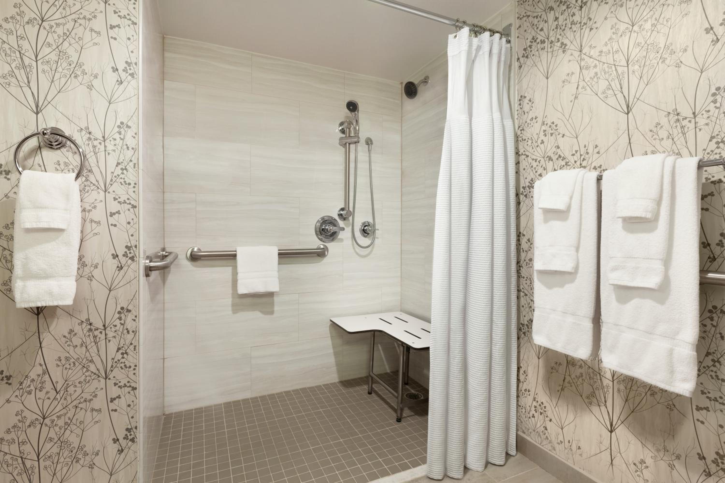 crowne plaza crystal city washington d c by ihg