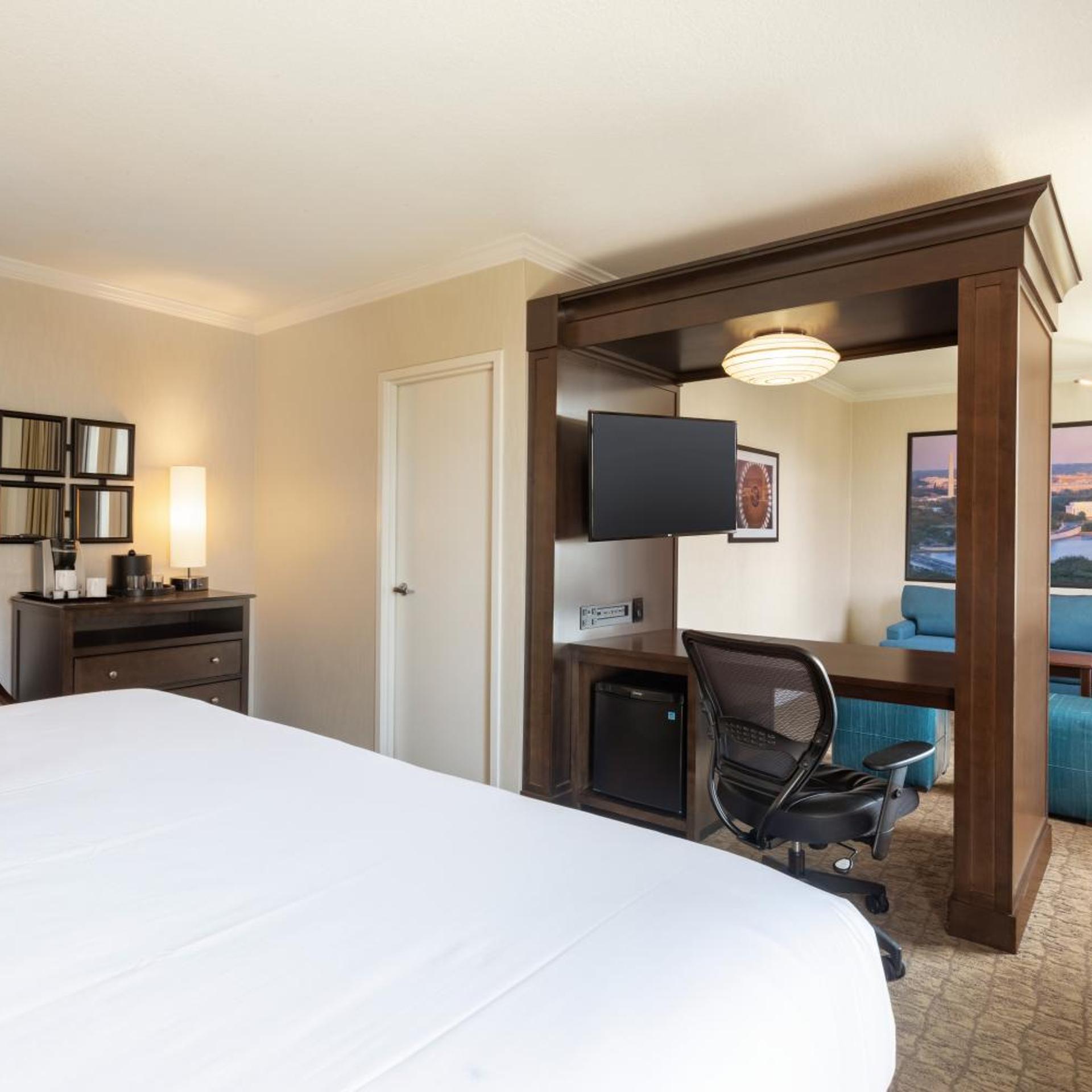 crowne plaza crystal city washington d c by ihg