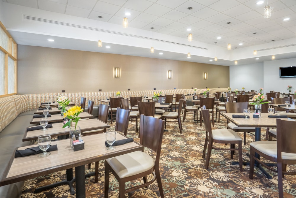crowne plaza crystal city washington d c by ihg