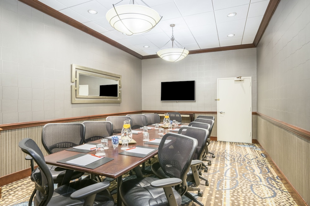 crowne plaza crystal city washington d c by ihg