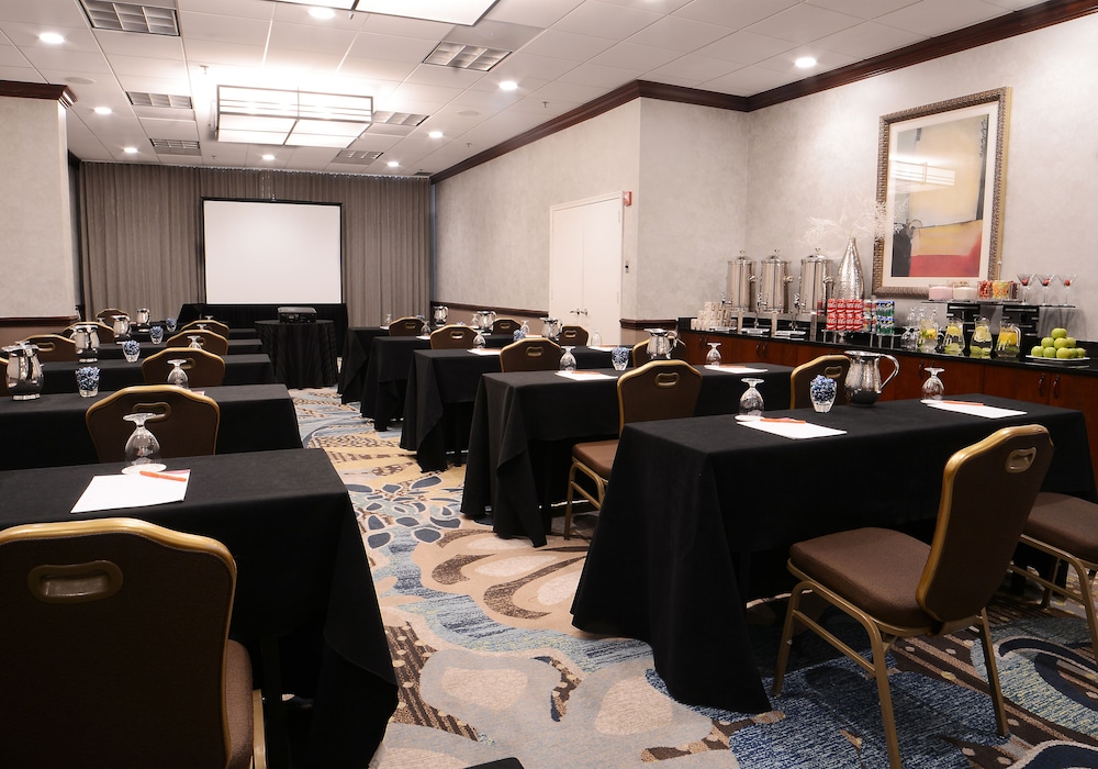 crowne plaza crystal city washington d c by ihg