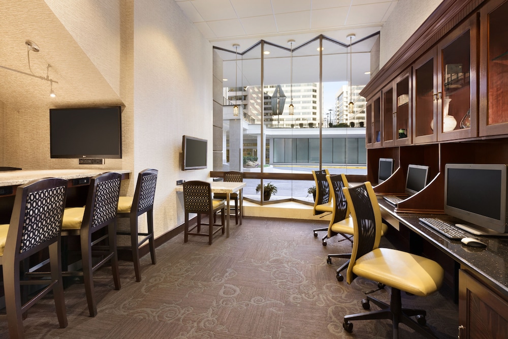 crowne plaza crystal city washington d c by ihg