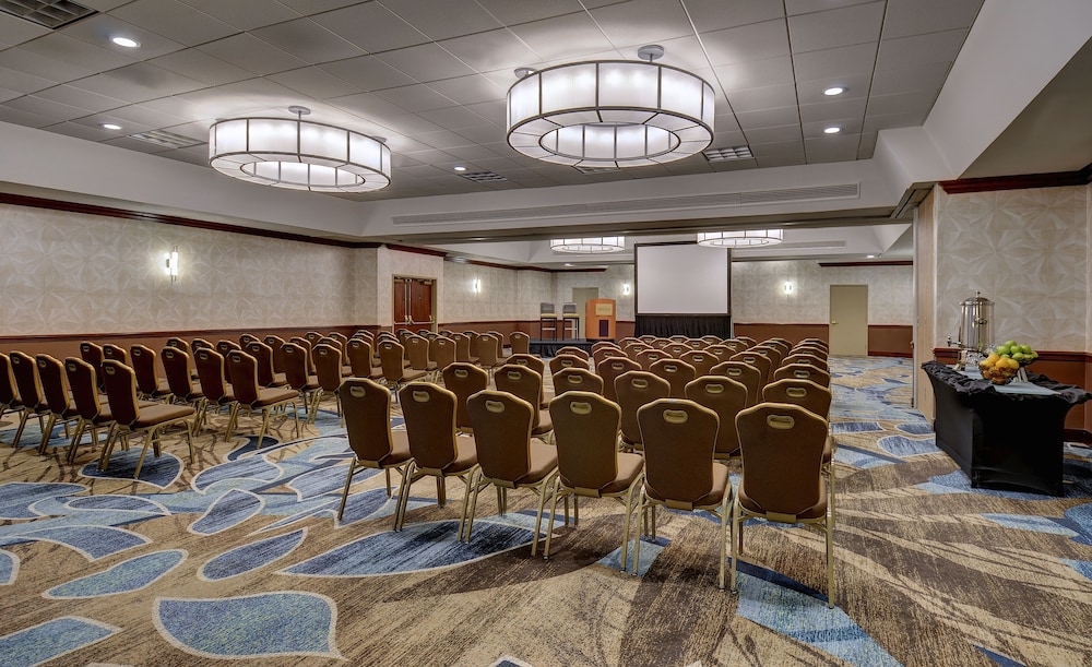crowne plaza crystal city washington d c by ihg