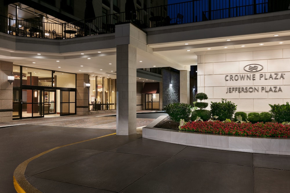 crowne plaza crystal city washington d c by ihg