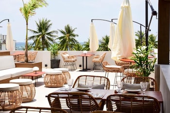 serene la playa boracay