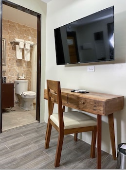 serene la playa boracay