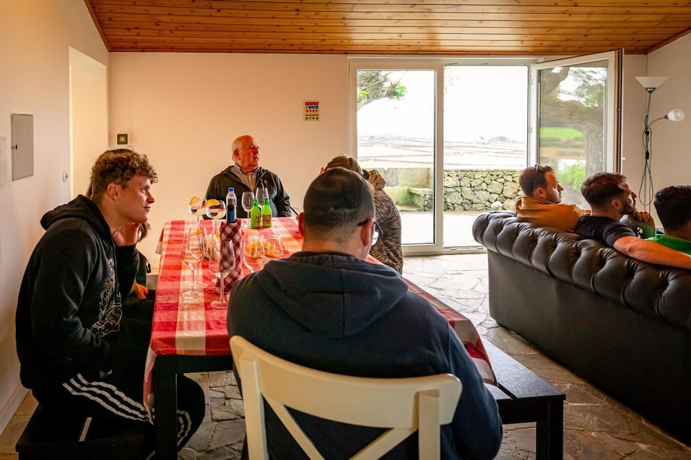 casa dos cal os in s o mateus da calheta