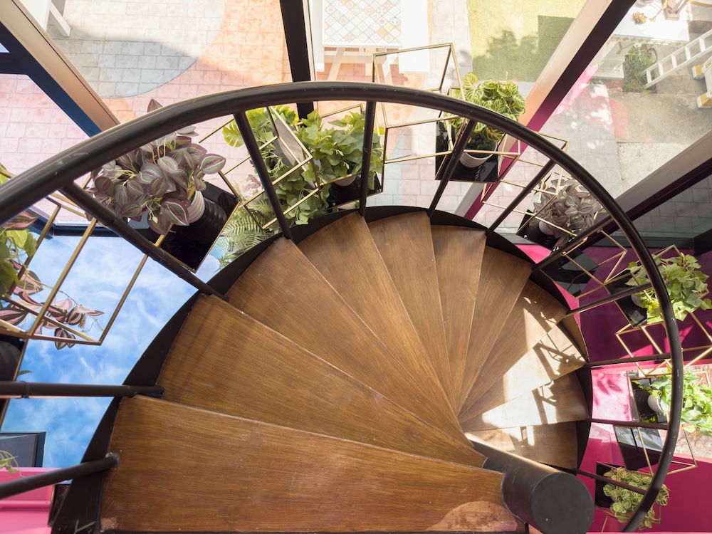 ramada by wyndham bangkok ten ekamai residences