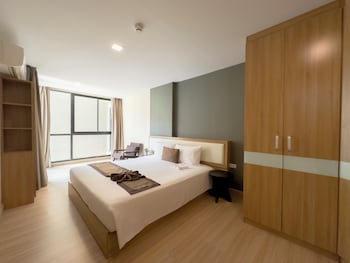ramada by wyndham bangkok ten ekamai residences