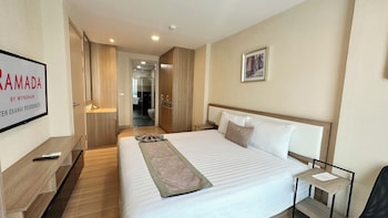 ramada by wyndham bangkok ten ekamai residences