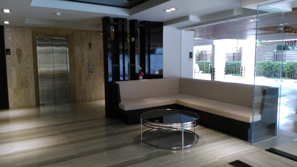 ramada by wyndham bangkok ten ekamai residences