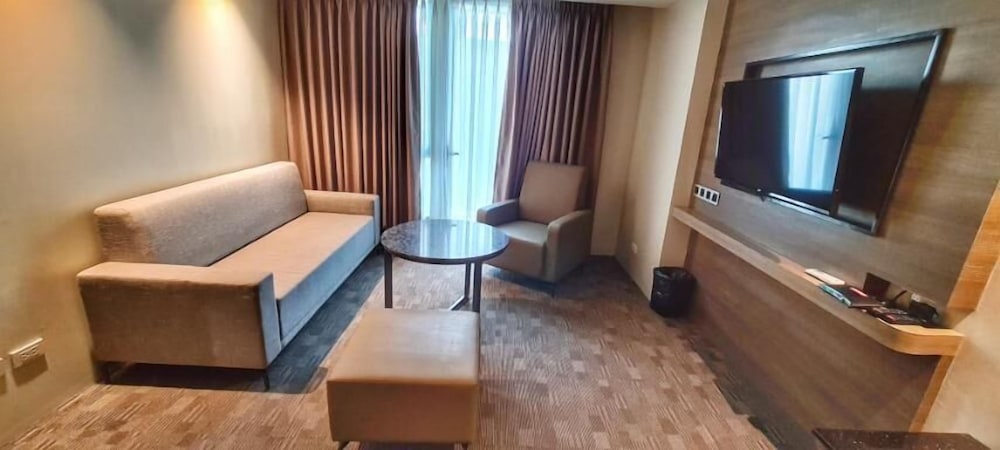 sotogrande hotel katipunan