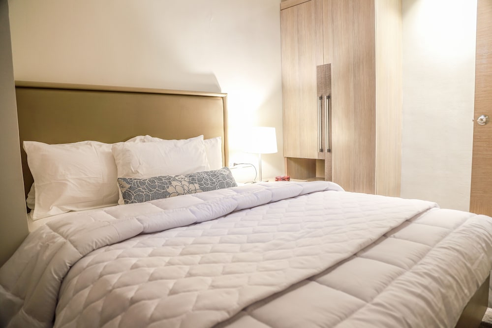 sotogrande hotel katipunan