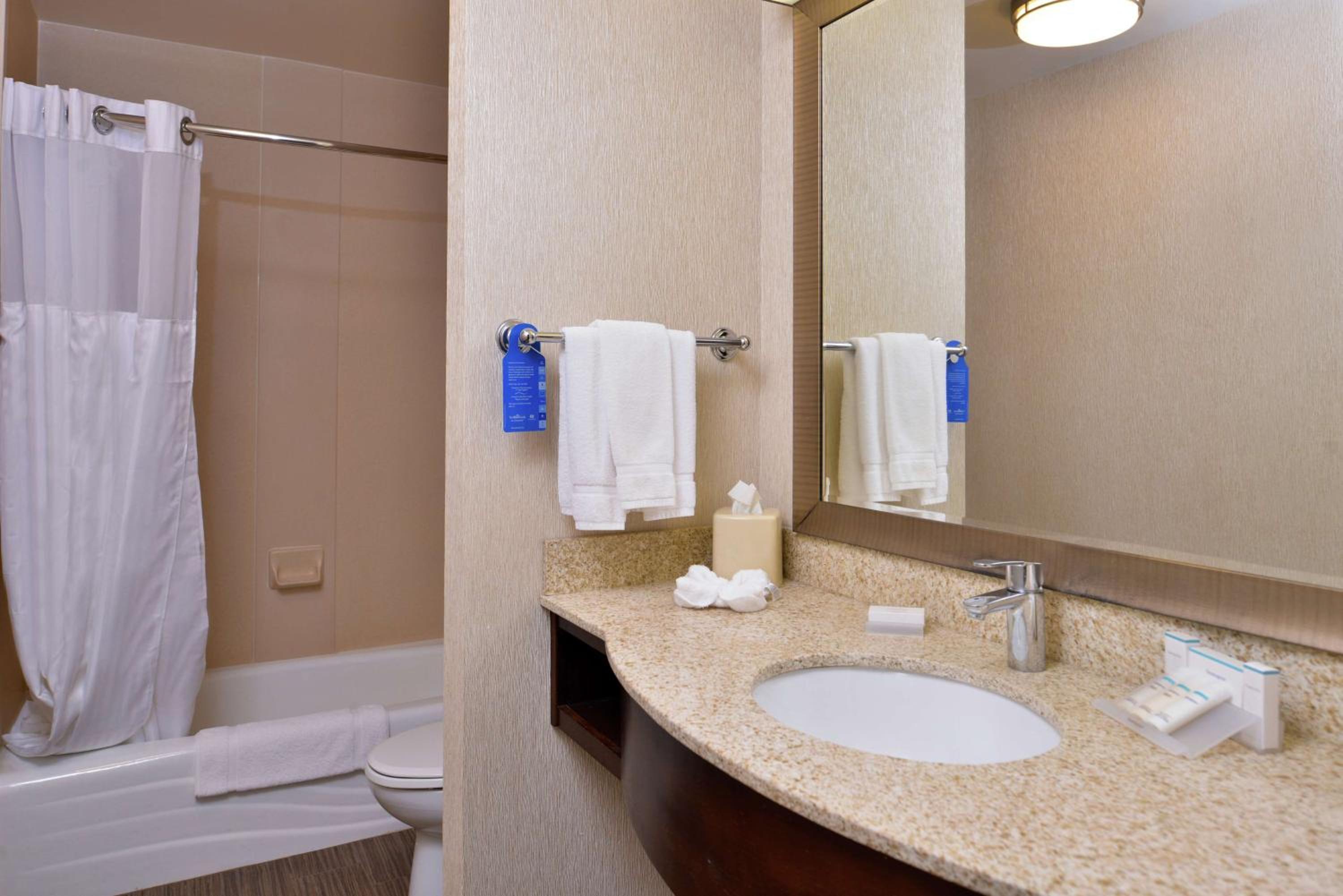 hilton garden inn boise spectrum