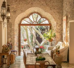 orchid house san miguel de allende