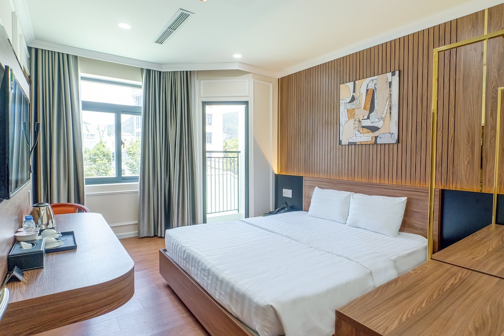 maya hotel 3