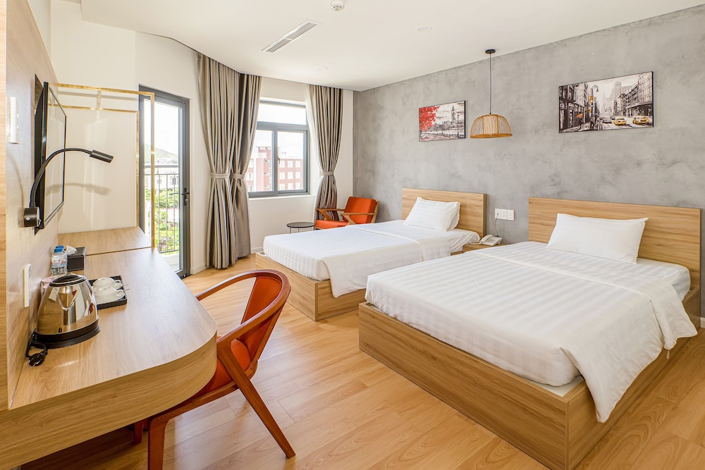 maya hotel 3