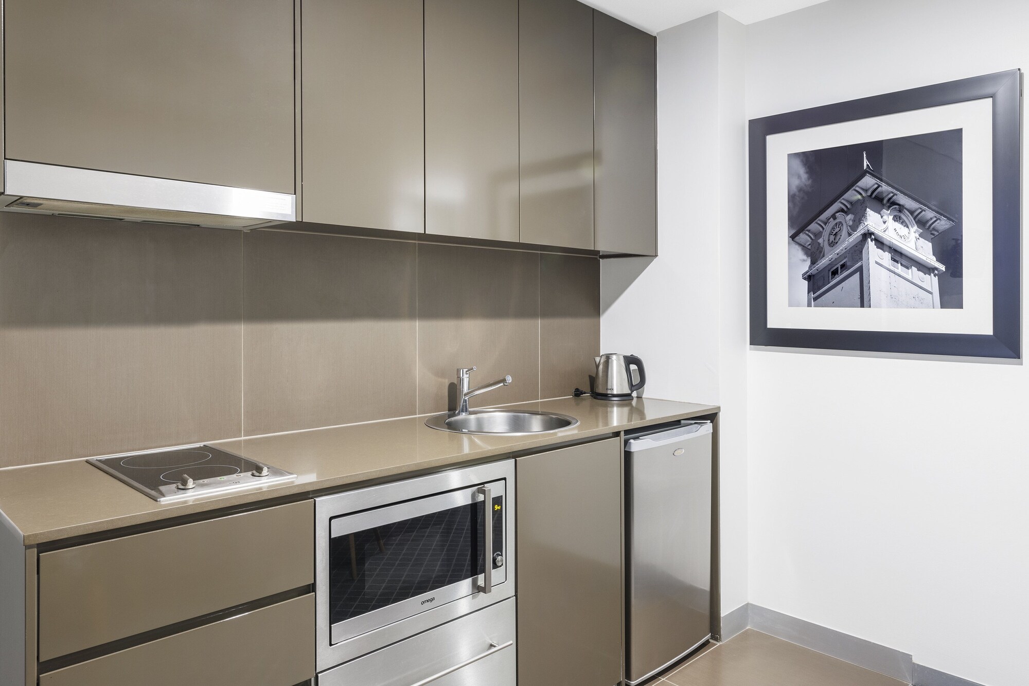 holiday inn and suites sydney bondi junction by ihg