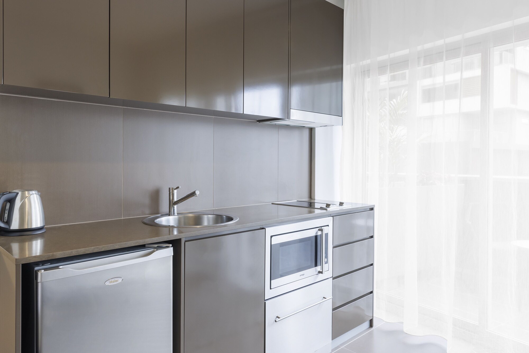 holiday inn and suites sydney bondi junction by ihg