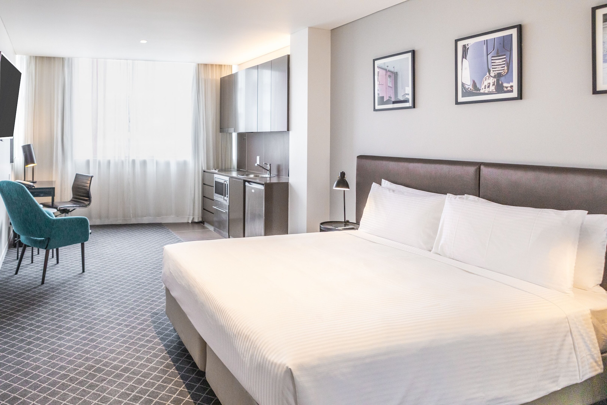 holiday inn and suites sydney bondi junction by ihg