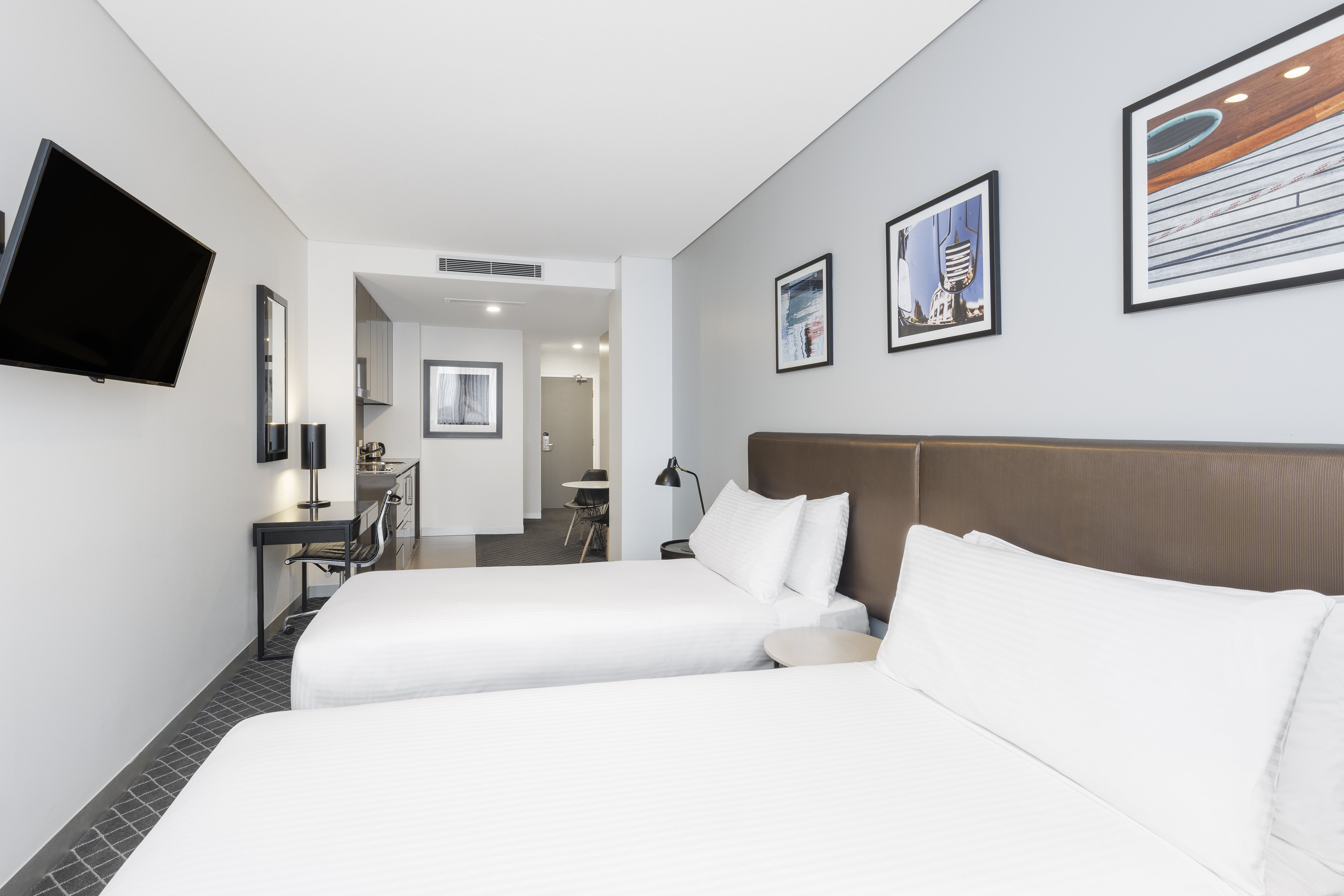 holiday inn and suites sydney bondi junction by ihg