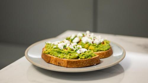 holiday inn and suites sydney bondi junction by ihg