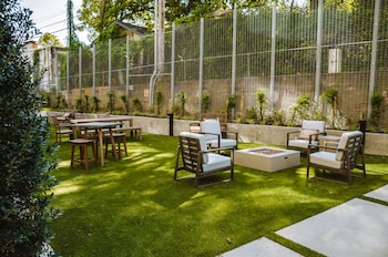 brut hotel