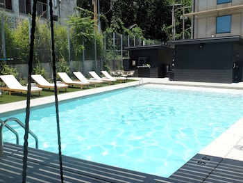 brut hotel