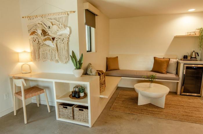 brut hotel