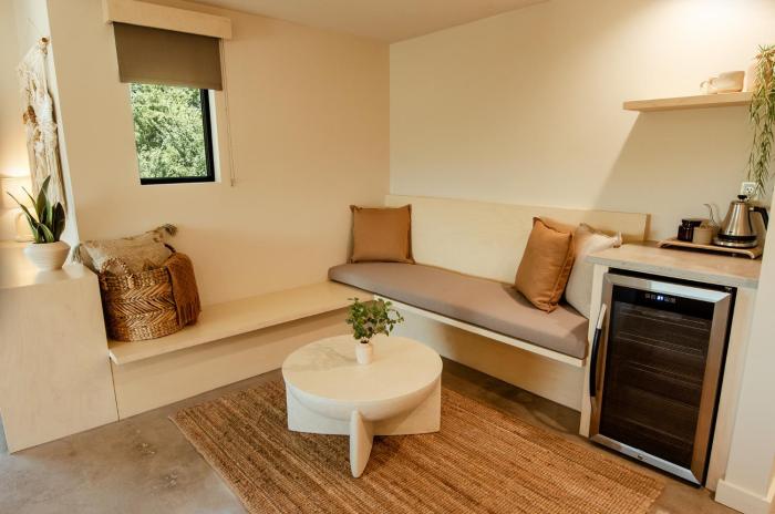 brut hotel
