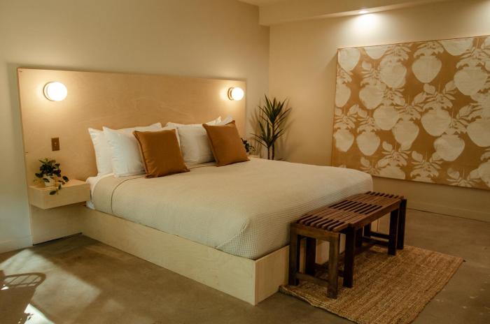 brut hotel