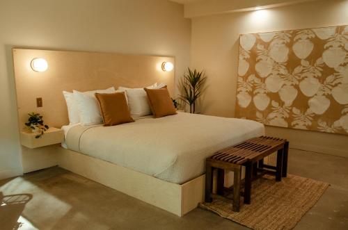 brut hotel