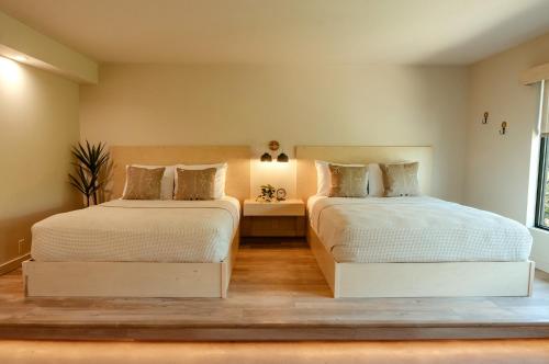 brut hotel