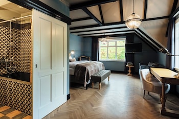 skalakot manor hotel