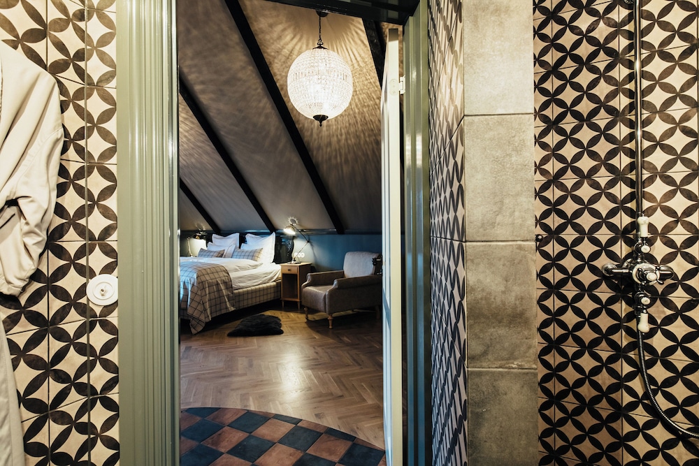 skalakot manor hotel