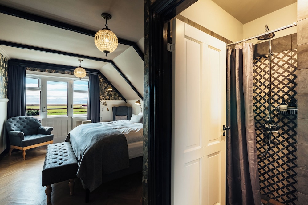 skalakot manor hotel