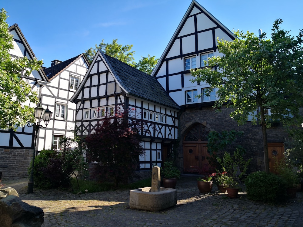 funf giebel eck in der freiheit am ruhrtalradweg