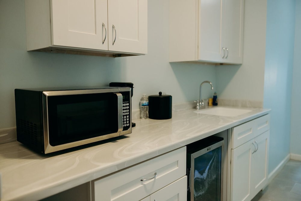 grapetree bay hotel and villas