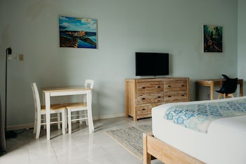 grapetree bay hotel and villas