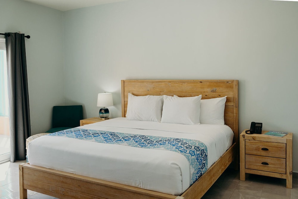 grapetree bay hotel and villas