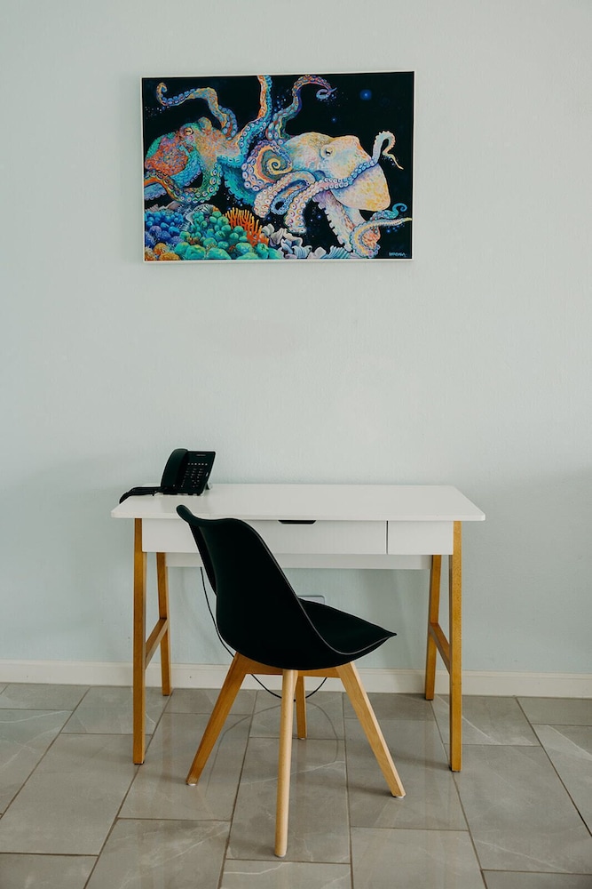 grapetree bay hotel and villas