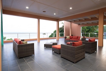 grapetree bay hotel and villas