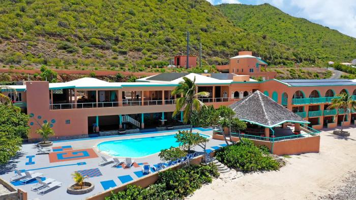 grapetree bay hotel and villas
